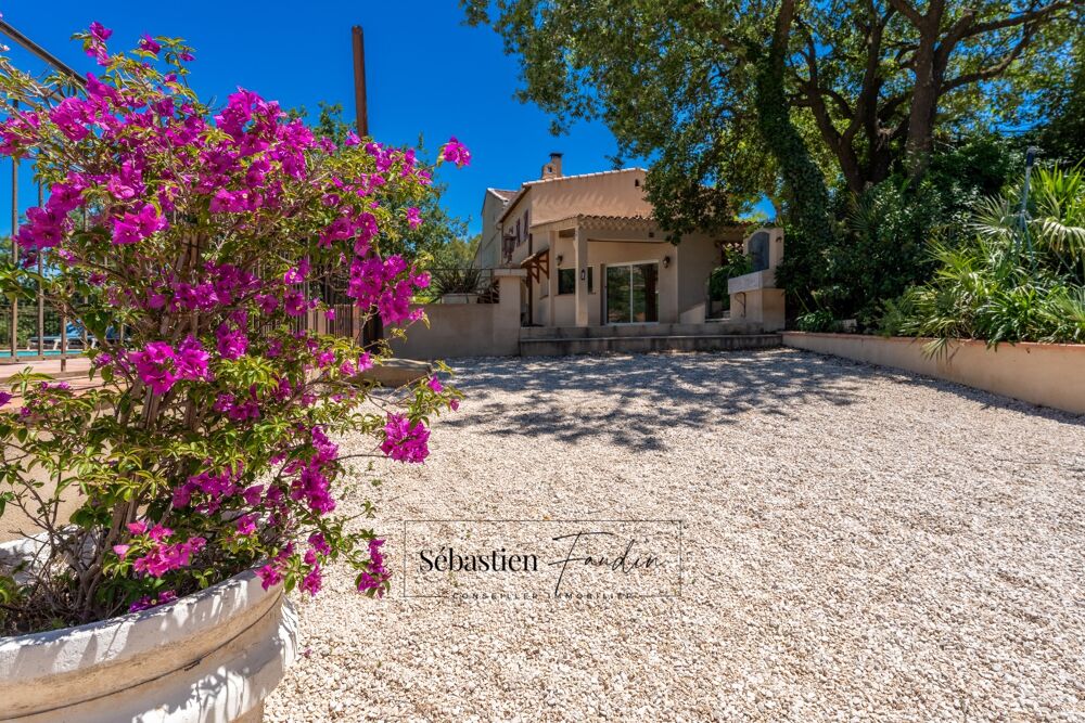 Vente Maison Maison à vendre 8 pièces LA CADIERE D'AZUR (83) - 2 logements - grande piscine - vue panoramique - grande parcelle - calme - nom La cadiere d azur