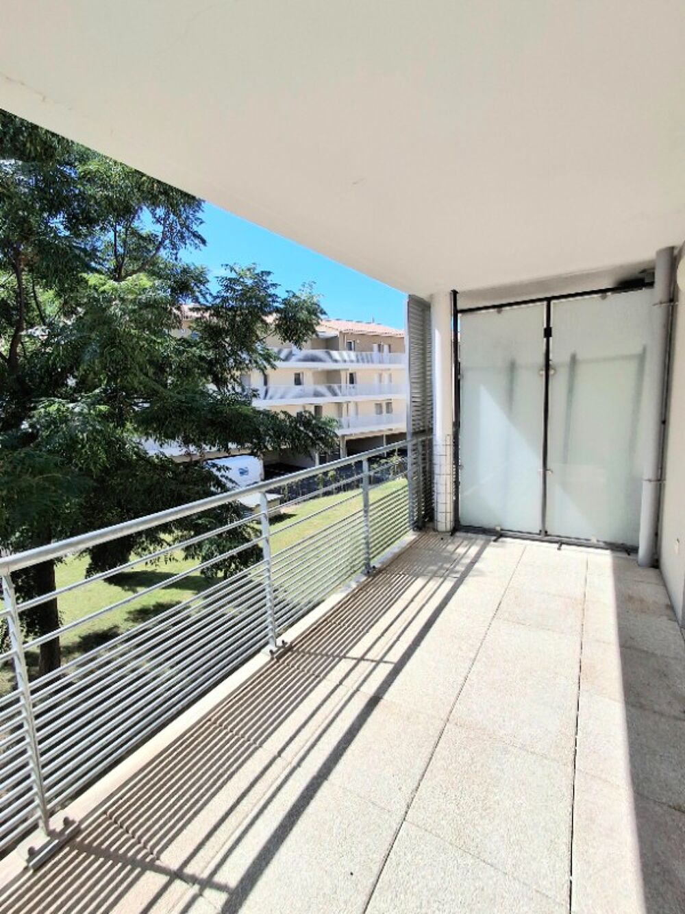 T2 avec balcon et parking à AVIGNON