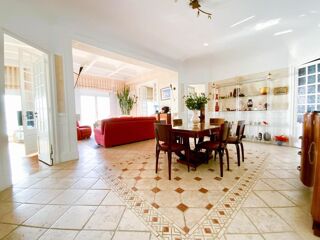  Propriété/château à vendre 10 pièces 265 m²