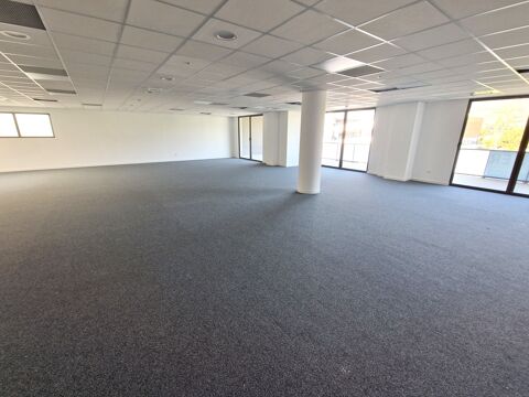   A louer, Bureau, 200 m², Saint Isidore, Plaine du Var, Nice 06200, Alpes-Maritimes 