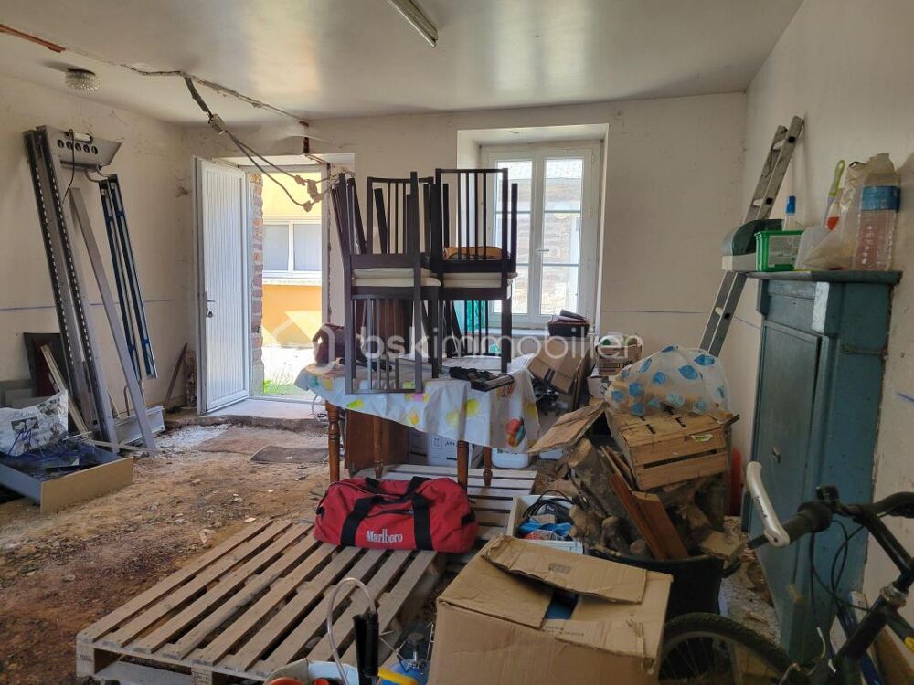 Vente Appartement APPARTEMENT À RÉNOVER ENTIÈREMENT – 57 m² – CENTRE-BOURG DE GAËL Gael