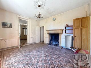  Propriété/château à vendre 5 pièces 219 m²