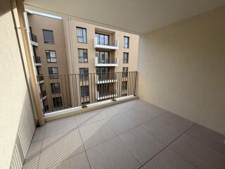  Appartement à louer 2 pièces 55 m²