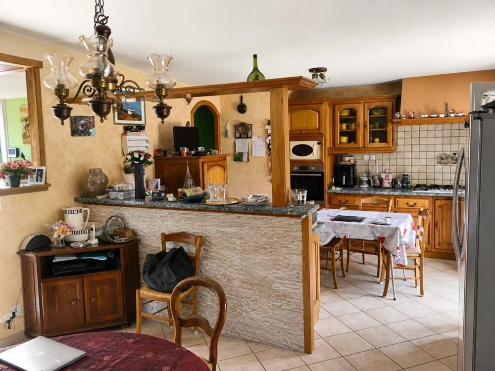 Vente Maison Maison de 5 pièces de 92 m² situé à Azé Aze