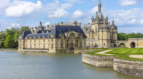   60500 CHANTILLY - CESSION DE BAIL, PRET A PORTER  Boutique 35 m² 