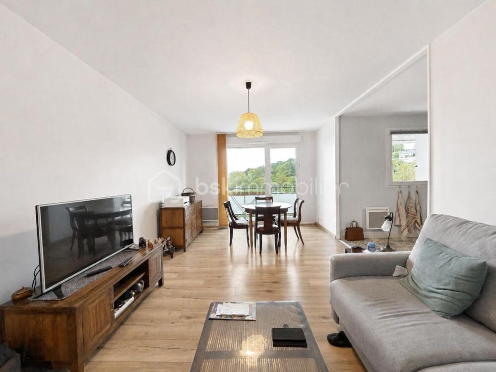 Vente Appartement LE HAVRE – APPARTEMENT LUMINEUX 3 PIÈCES – BALCON – VUE MER – GARAGE Le havre