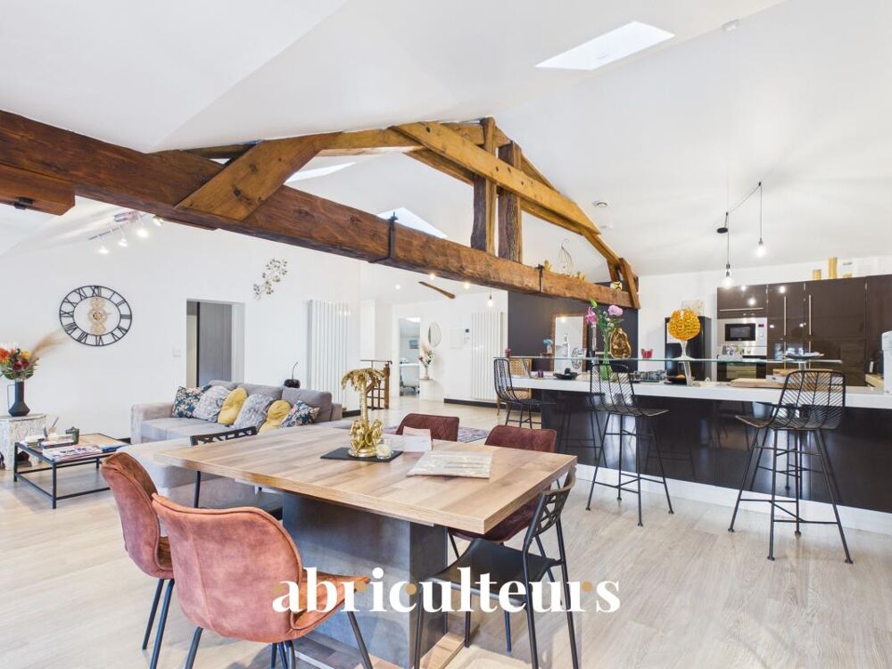 Vente Immeuble Immeuble polyvalent de 333 m² en vente à Saint-Savinien (17350) Saint savinien