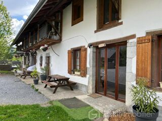  Maison  vendre 15 + pices 885 m