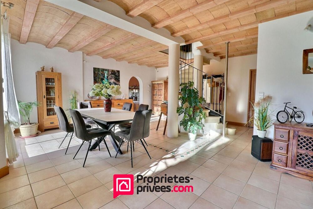 � vendre  Villa Uz�s (30700)