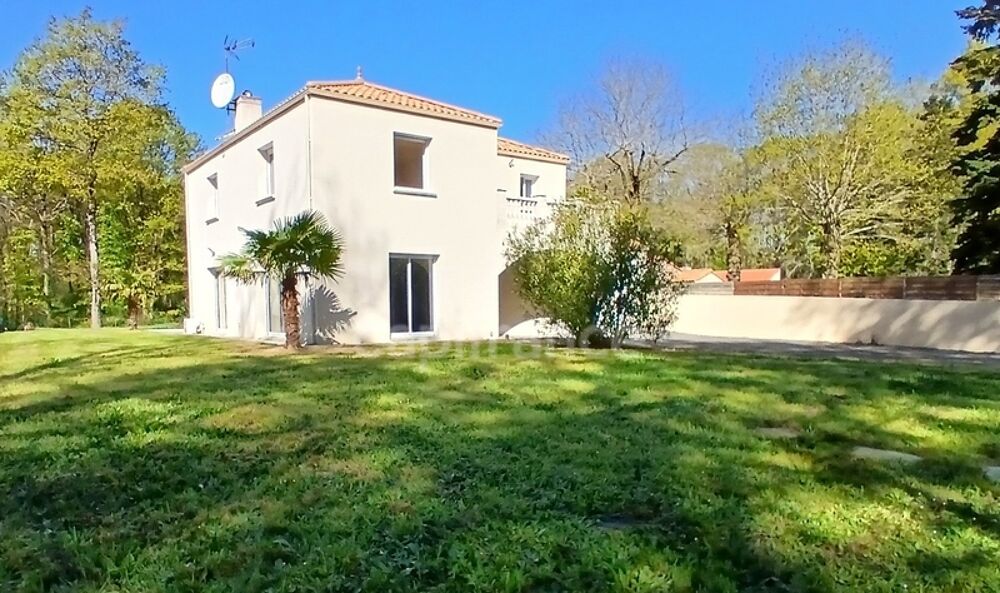 Maison à vendre, havre de paix entre lac et nature  Passay, La Chevrolière (44)