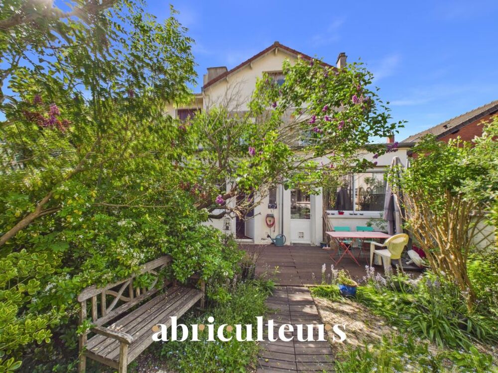 Clamart : Maison familiale lumineuse, 4 chambres, jardin, dépendance et fort potentiel