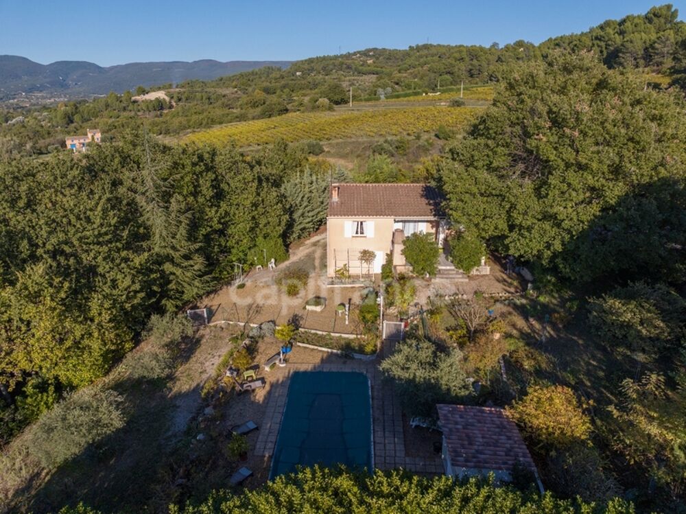 A vendre APT maison de 95 m² Plain pied- Terrain de 6 634,00 m² -
