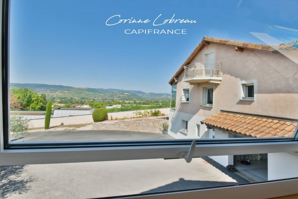 Vente Maison Propriété d'exception avec piscine et vue remarquable sur les deux roches Charnay les macon