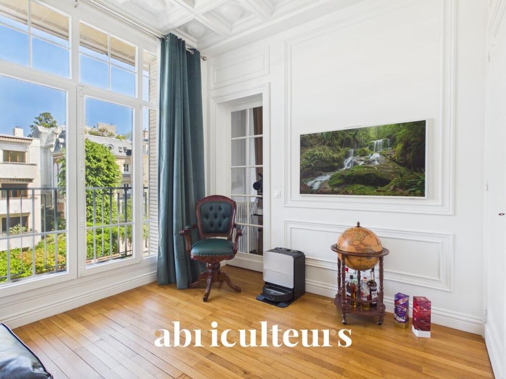 Appartement familial - 189 m² - 7 pièces - Charme de l'ancien en vente à Saint-Mandé (94160)
