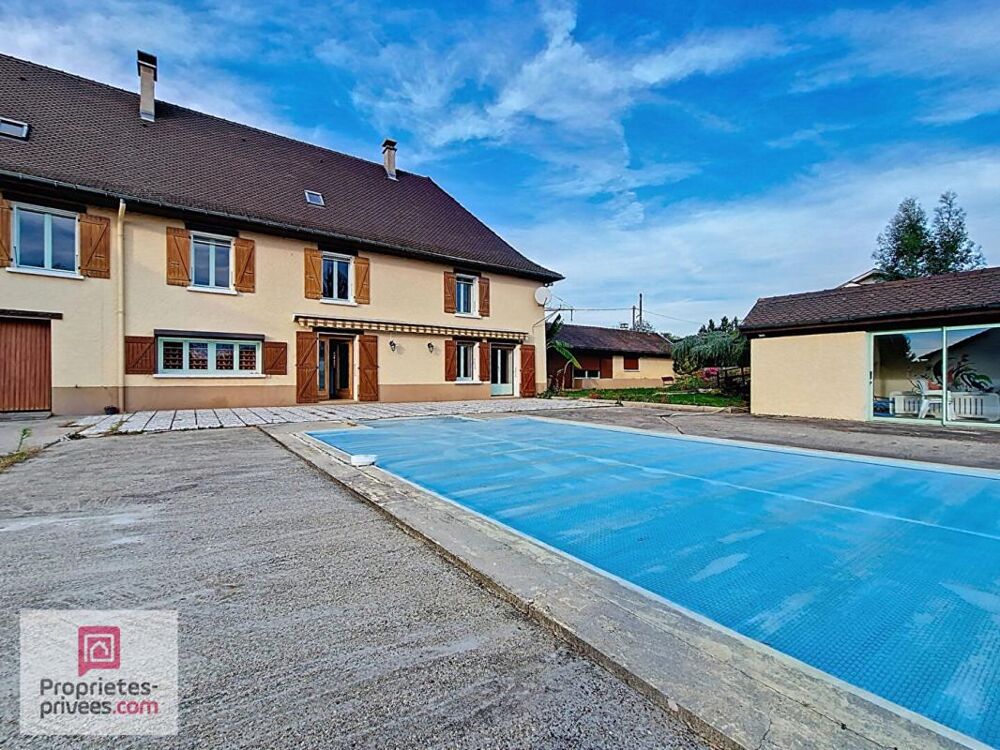 Grande propriété 253 m2 - dépendances aménageables- piscine & espace bien-être