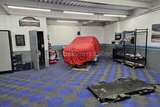   carrosserie Mougins  entièrement équipée, matériel haut de gamme, dans un état irréprochable Mougins