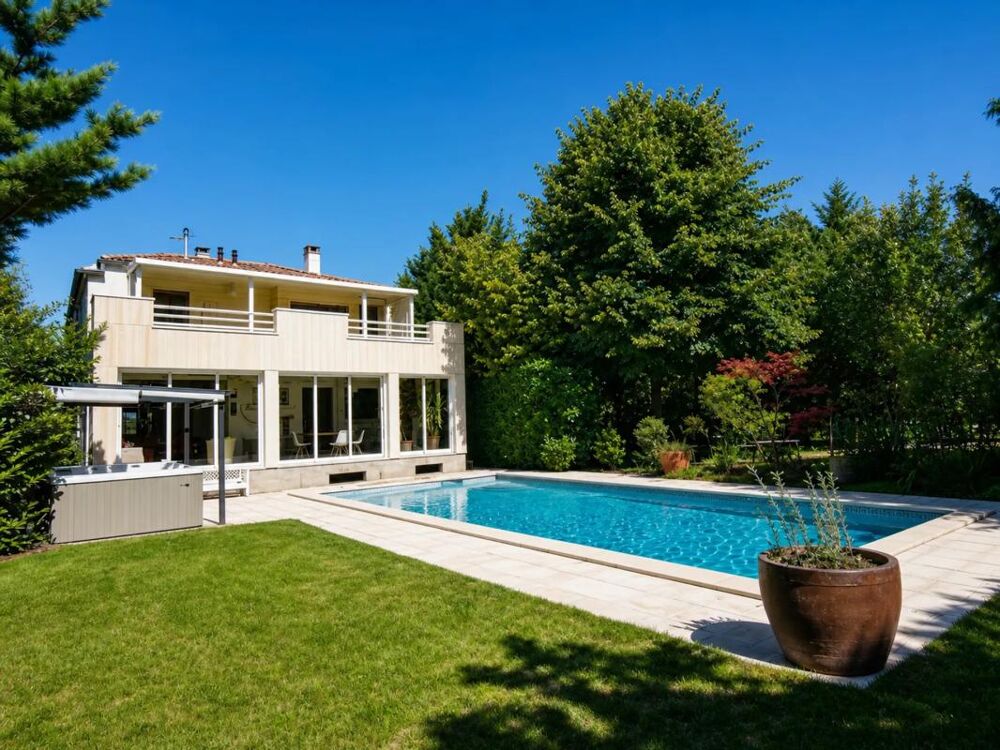 Maison de 8 pièces de 235 m² à Brunstatt-Didenheim