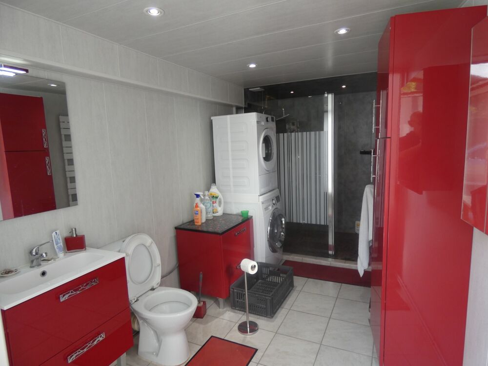 Maison à vendre 6 pièces proche de PONT D'OUILLY (14) de 120 m² habitables sur 1,5 Ha de terrain et dépendances