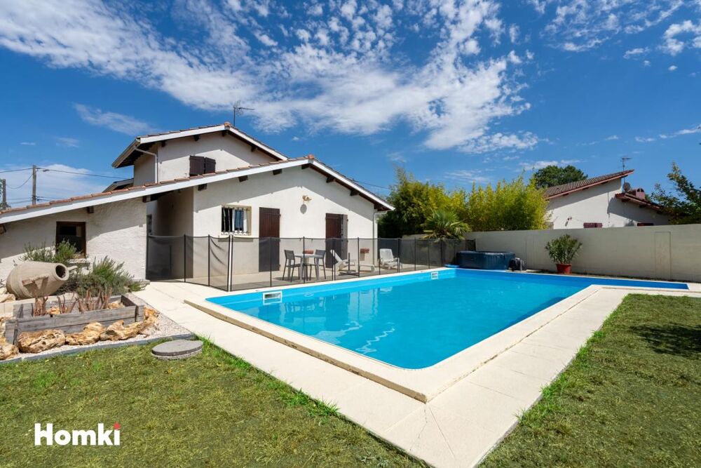Maison/Villa T4 de 142 m² + T2 indépendant de 20 m² à Saint-Médard-en-Jalles 33160