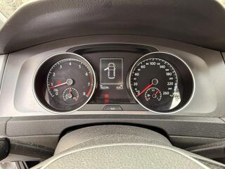 Golf 1.2 TSI 110 BLUEMOTION TECHNOLOGY EDITION VOLKSWAGEN 2016 occasion 94100 Saint Maur Des Fossees