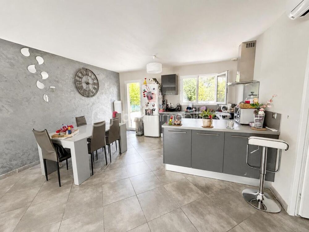 SOLLIES PONT - Belle maison de plain pied - 4 chambres sur 1500 M²
