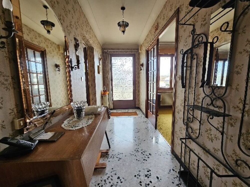 24100 - BERGERAC - MAISON INDIVIDUELLE 5 PIECES - 2 GARAGES - 2 PUITS - TERRAIN DIVISIBLE DE 970 M2