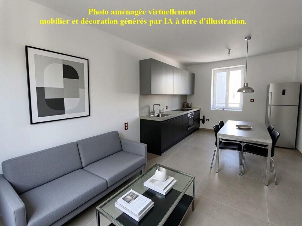 MONTEUX : MAISON DE VILLE RENOVEE AVEC EXTERIEUR ET GARAGE