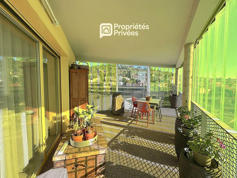 Appartement 4 pièces 80 m2 avec terrasse, parking et cave