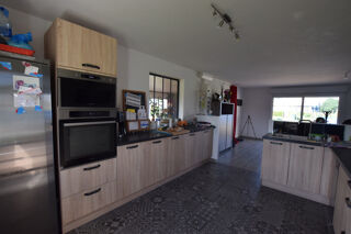  Maison  vendre 6 pices 145 m