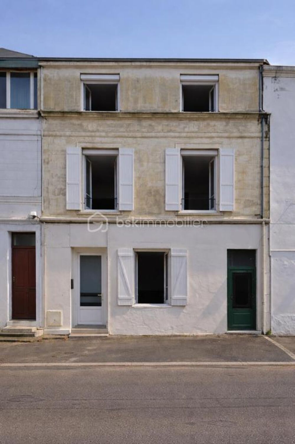 Vente Immeuble ? IMMEUBLE DE RAPPORT 220m² – 4 APPARTEMENTS – 28 000 € DE LOYERS – BERGERAC CENTRE – Bergerac
