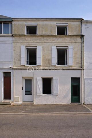 Immeuble à vendre 12 pièces 220 m²