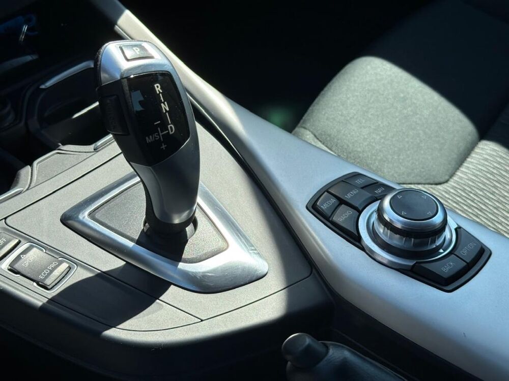 Serie 2 (F22) COUPE 218D LOUNGE BVA8 2015 occasion 78240 Chambourcy