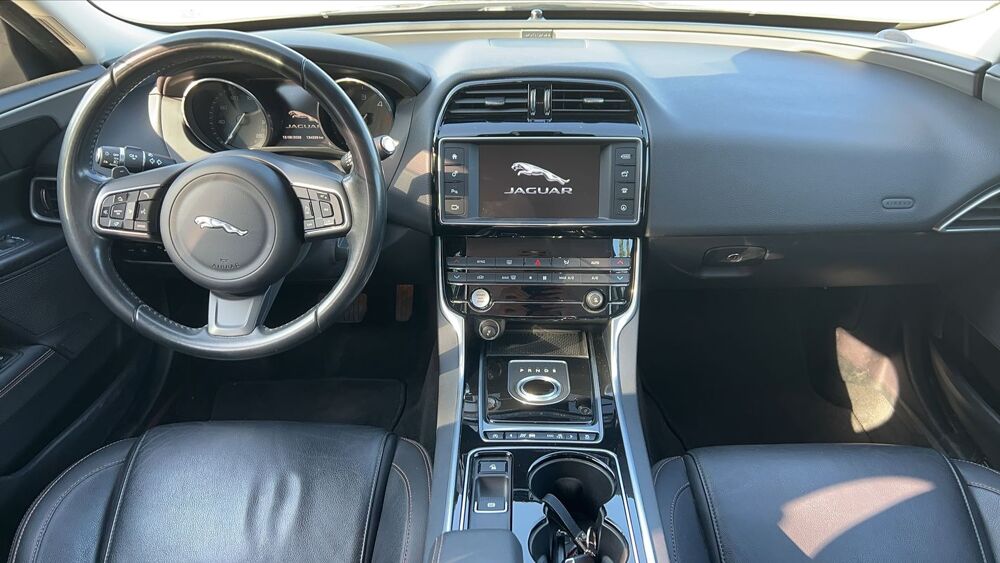 XE 2.0 D 180 BVA8 Prestige 2016 occasion 35133 Landean