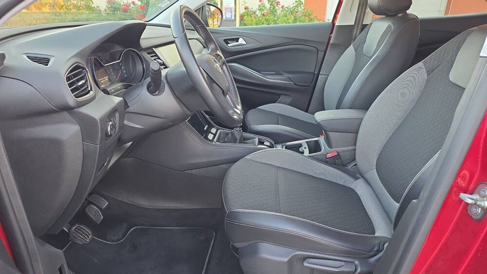 Grandland x 1.2 Turbo 130 Innovation 2019 occasion 10280 Saint Mesmin