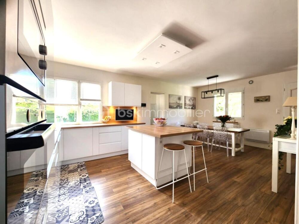 � vendre  Villa P�zenas (34120)