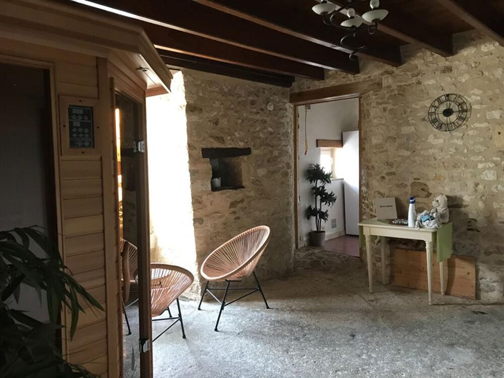 Vente Maison Maison 8 chambres sur 2846 m² de terrain La caillere saint hilaire