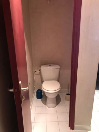  Appartement à louer 1 pièce 42 m²