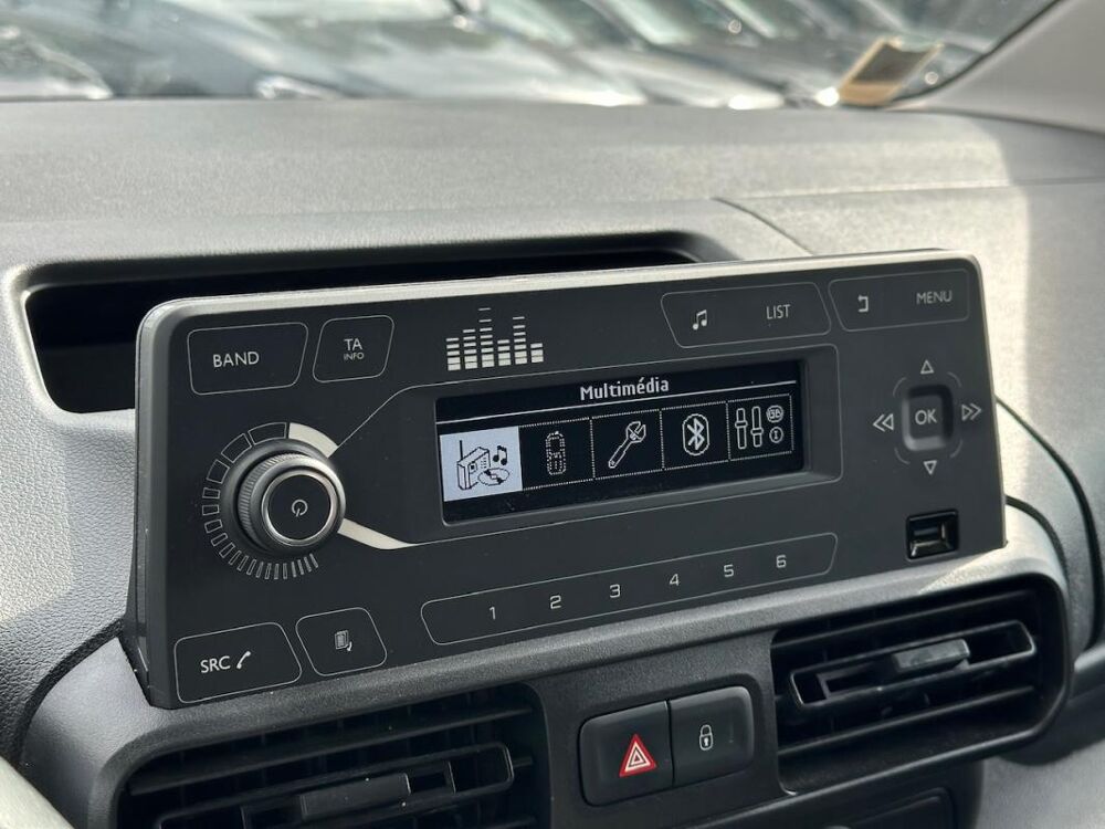 Proace FOURGON 1.5 MEDIUM 130 D-4D DYNAMIC AUTO PRIX TTC 2021 occasion 78240 Chambourcy