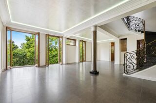  Maison à vendre 6 pièces 365 m²