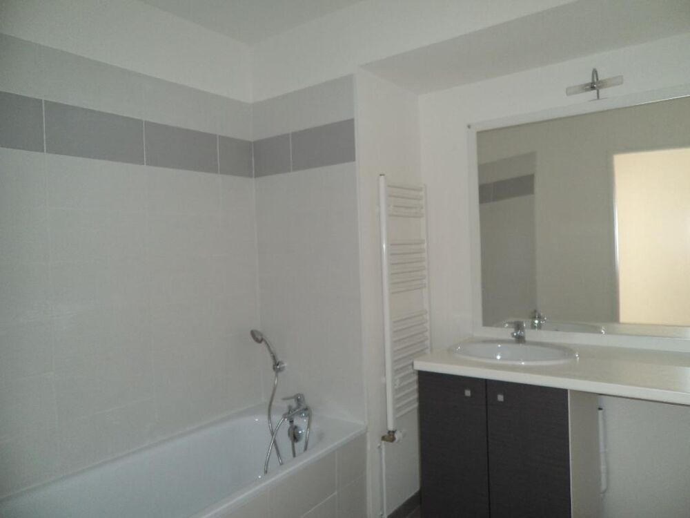 Location Appartement T2 avec balcon et parking à Toulouse Toulouse