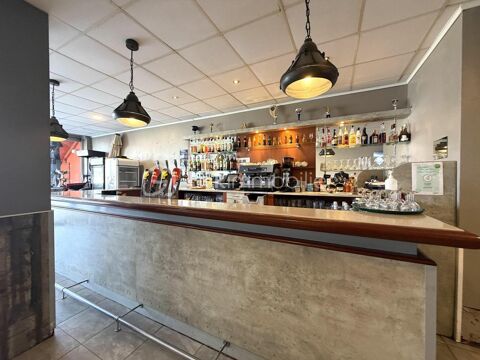   En exclusivité !!! BAR/RESTAURANT AU COEUR DU VILLAGE ! 