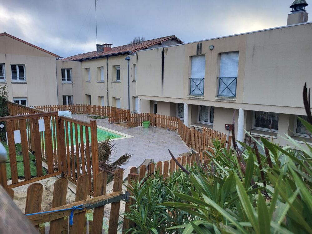Vente Immeuble Immeuble à vendre SAINT LOUP LAMAIRE (79) Terrain aménagé 3340 m² Saint loup lamaire