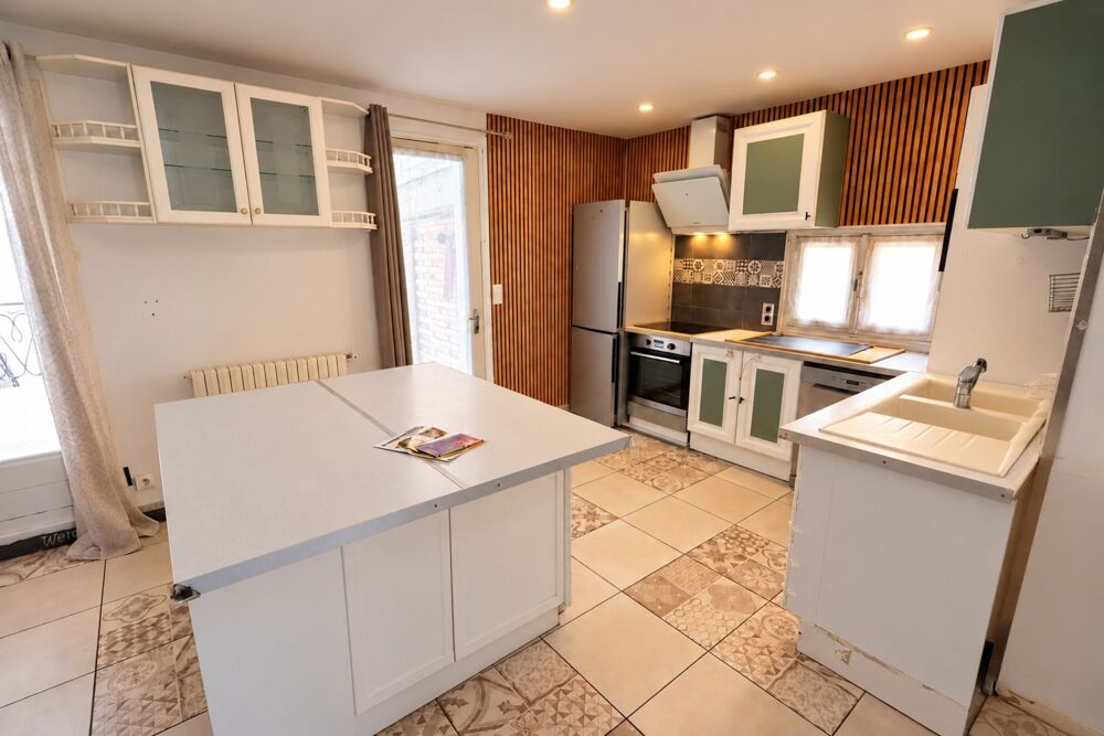 Vente Maison Fleurance, Maison de ville à vendre de 155 M2, cinq chambres, piscine Fleurance