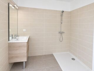  Appartement à louer 2 pièces 38 m²