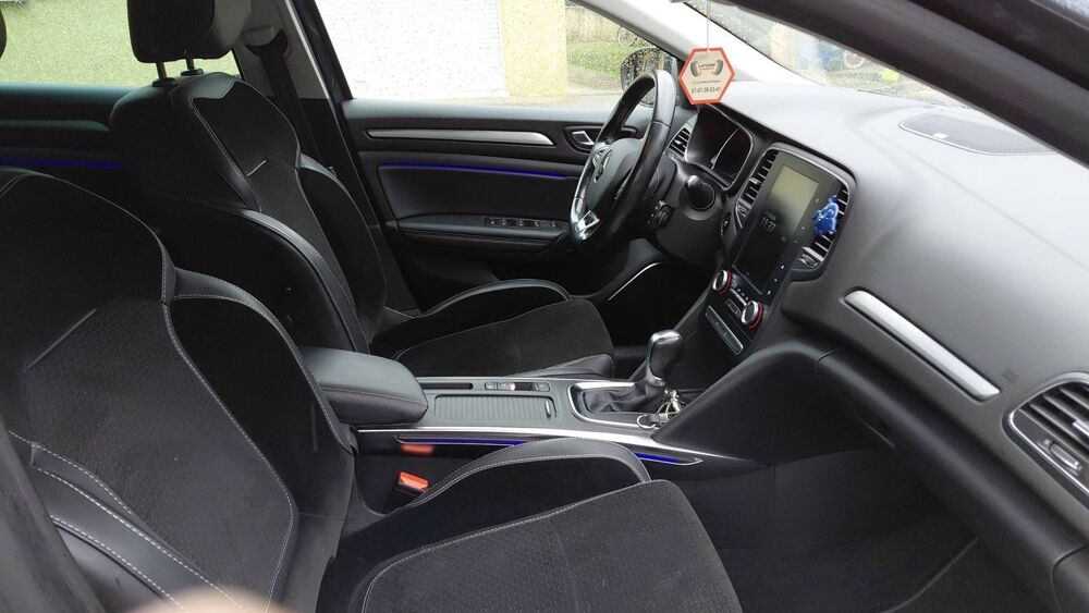 M&eacute;gane IV 1.7 Blue dCI 150 EDC GT Line - Garantie constructeur Auto 2019 occasion 42420 Lorette