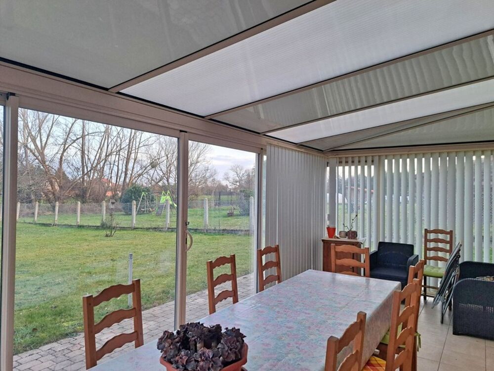 Vente Maison Maison 5 chambres, dans un village dynamique, à proximité directe des commodités Beaulon