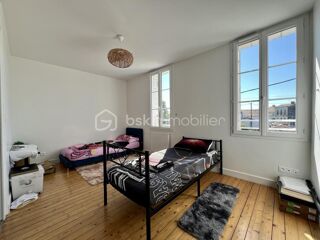  Maison � vendre 9 pi�ces 213 m�