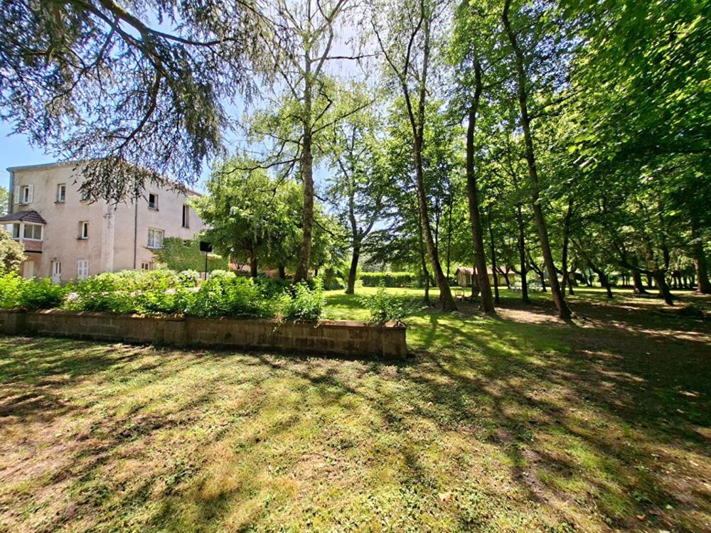 Maison Blanzy 9 pièce(s) 230 m2