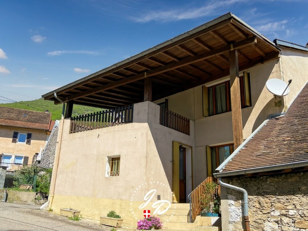 Authentique maison de village  75 m² à réinventer  Environnement calme et recherché à Culoz