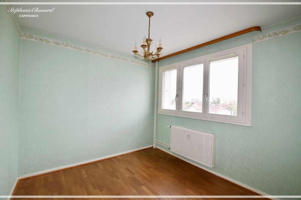 Appartement familial T5 de 95 m² avec loggia, balcon, garage et cave / LYON 8EME